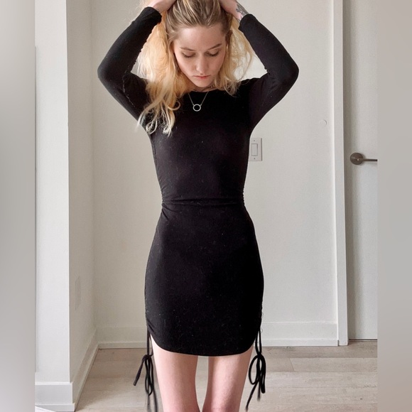 Steve Madden Mini Bodycon Small Black Cinch-Tie Long-sleeved Dress - Picture 4 of 11
